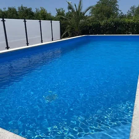 Lavanda House With 4* Buje
