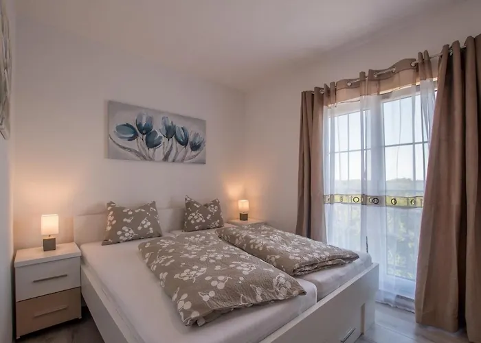 Lavanda House With Gostinjska kuća Buje